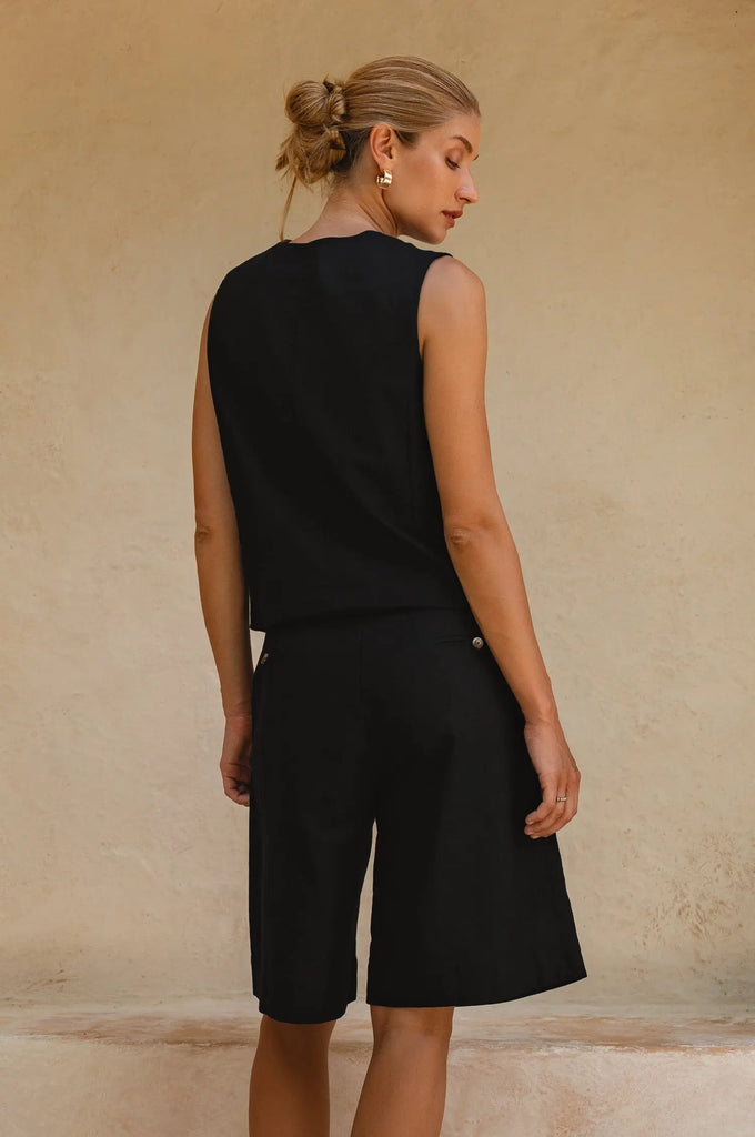 Faro Bermuda Linen Shorts by Bali Lane Bali Lane