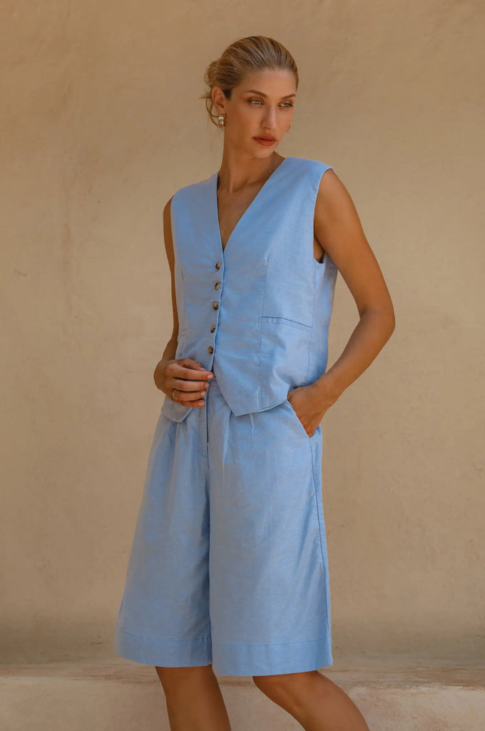 Faro Bermuda Linen Shorts by Bali Lane Bali Lane