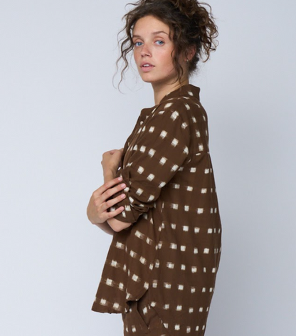 Good Boyfriend Shirt With Mandarin Collar - Ikat Squares Mocha