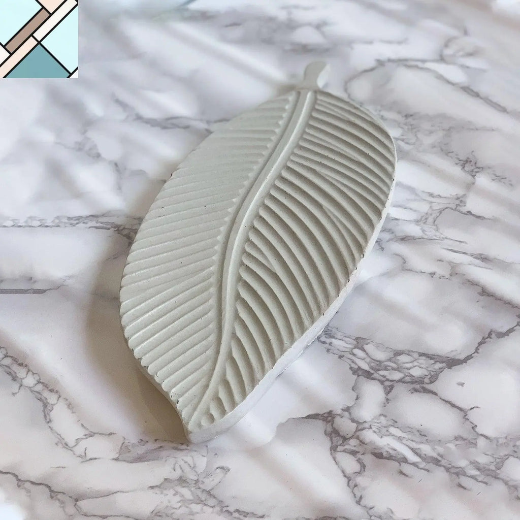 Leaf Concrete Tray UNO ATELIER