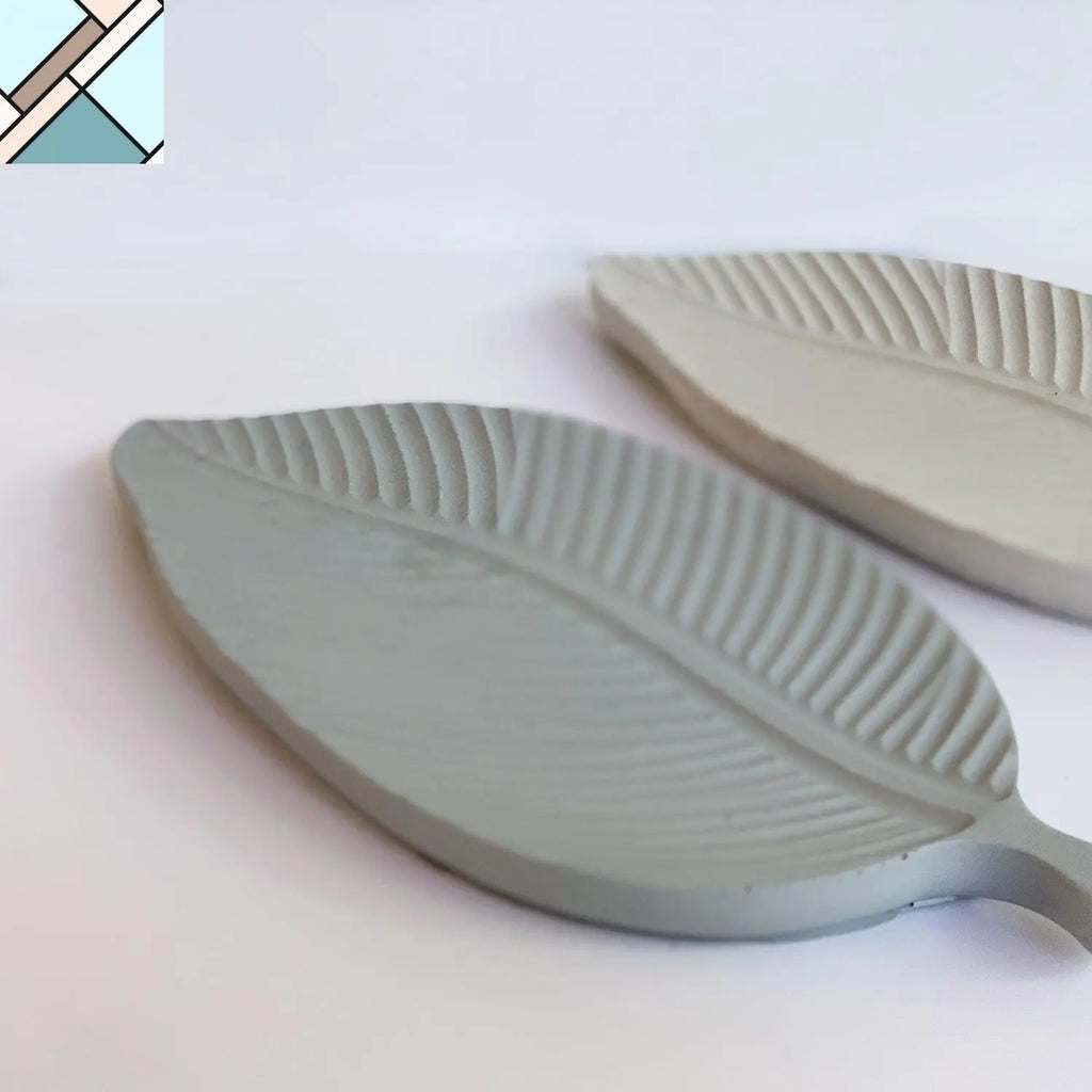 Leaf Concrete Tray UNO ATELIER