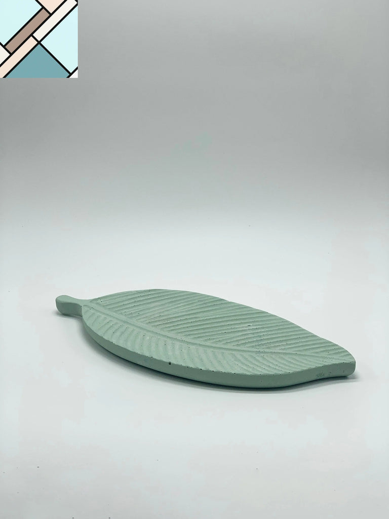 Leaf Concrete Tray UNO ATELIER