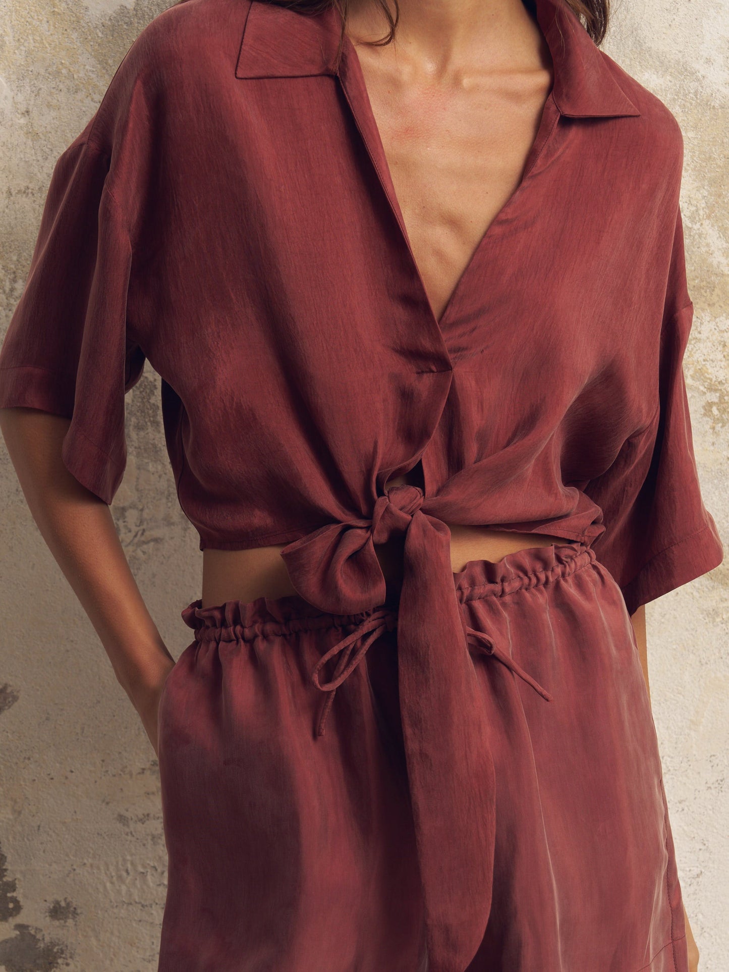 Lucid Tie Shirt - Burgundy