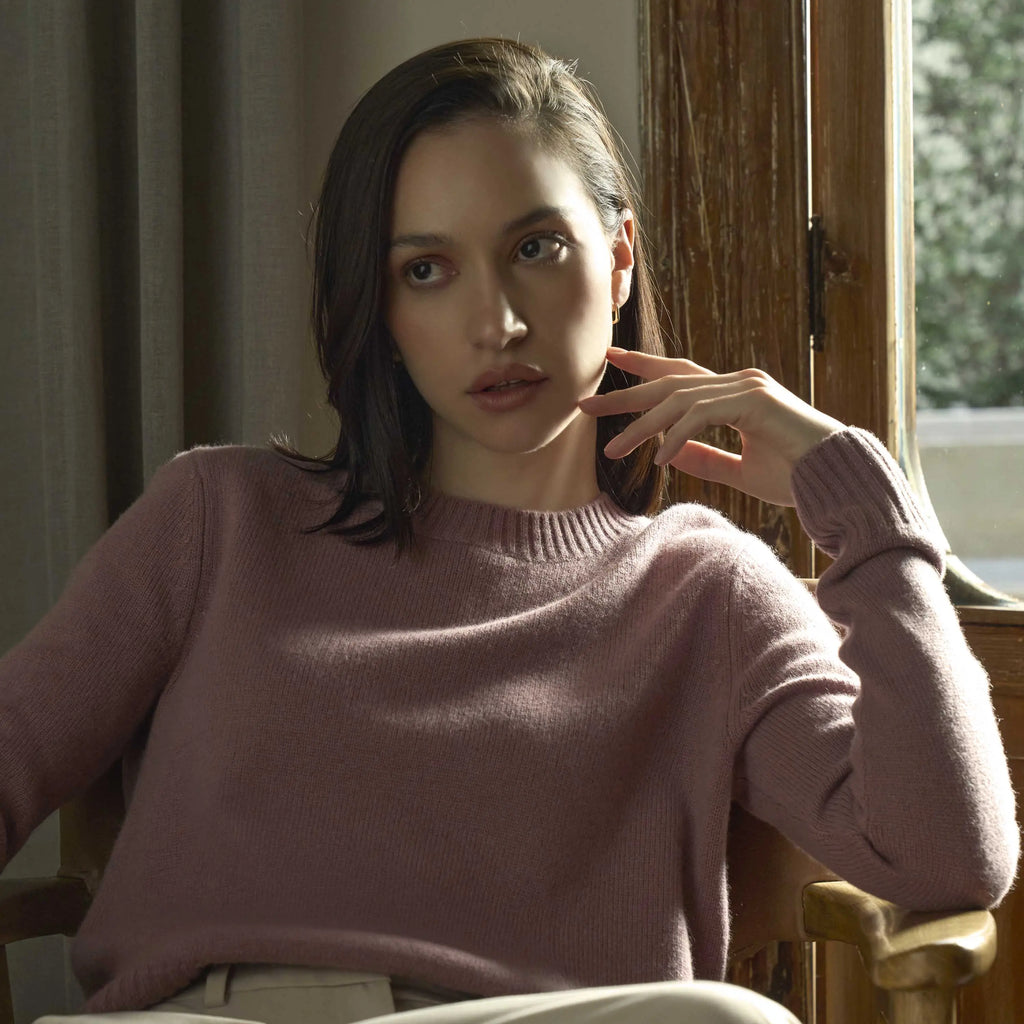 Mila Cashmere Boxy Crop Sweater by Italic - Ladiesse