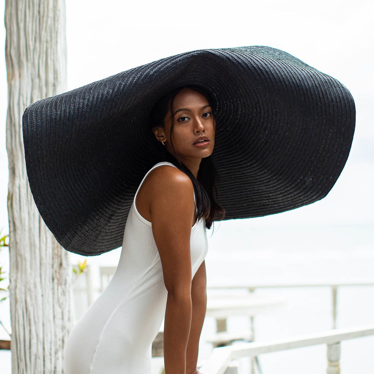 The Solana Oversized Straw Hat in Black