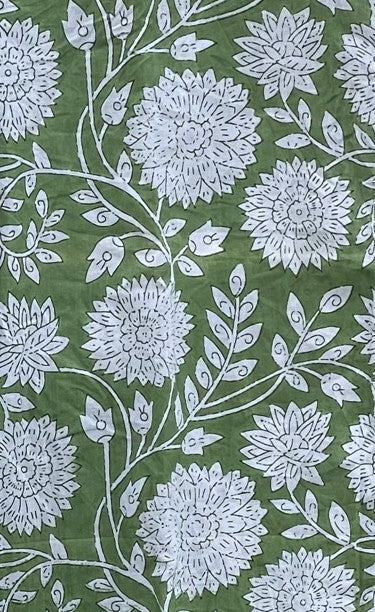 Good Boyfriend Shirt - Hydrangea Beauty Celery