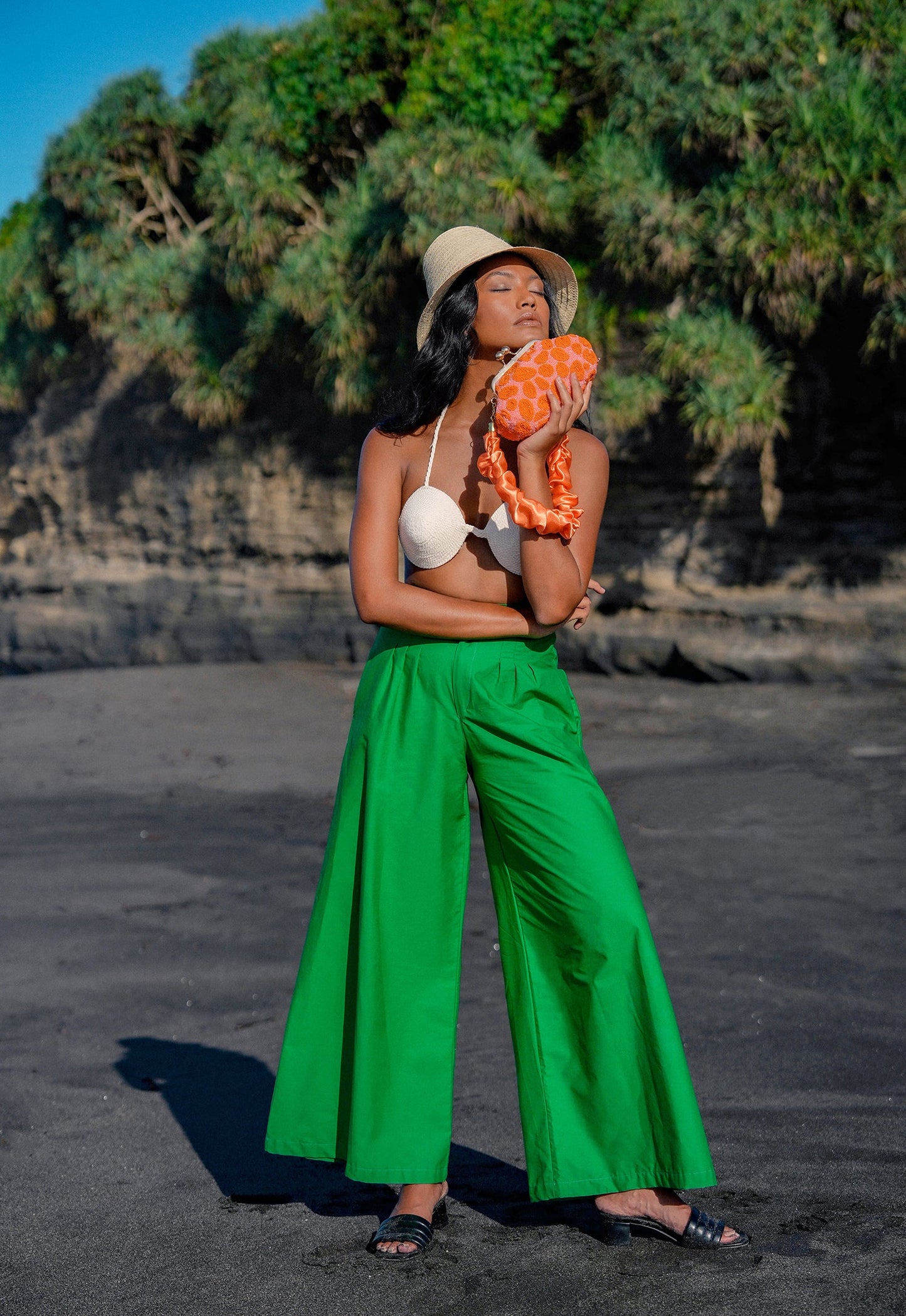 TAYLOR Wide-Leg Palazzo Pants in Kelly Green
