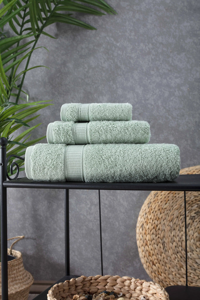 Turkish Cotton Bath Towel Set of 3 by La'Hammam La'Hammam