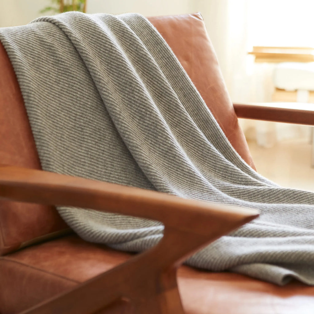 Vallon Ribbed Cashmere Throw by Italic Italic