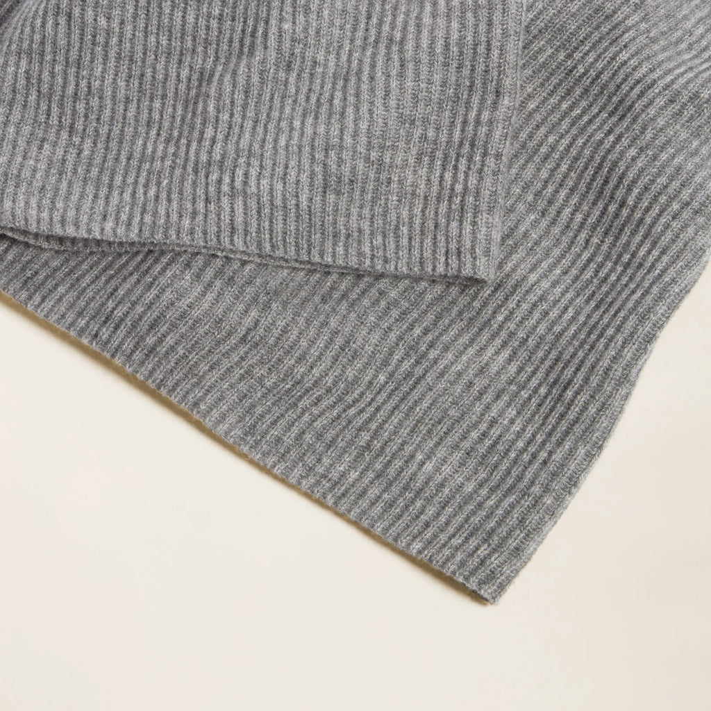 Vallon Ribbed Cashmere Throw by Italic Italic