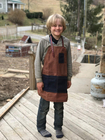The Kids Waxed Canvas Apron by Sturdy Brothers - Ladiesse